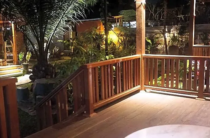 Mirah Sebatu (Bali)