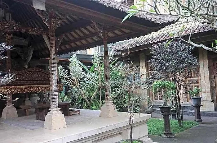 Mirah Hotel 2*